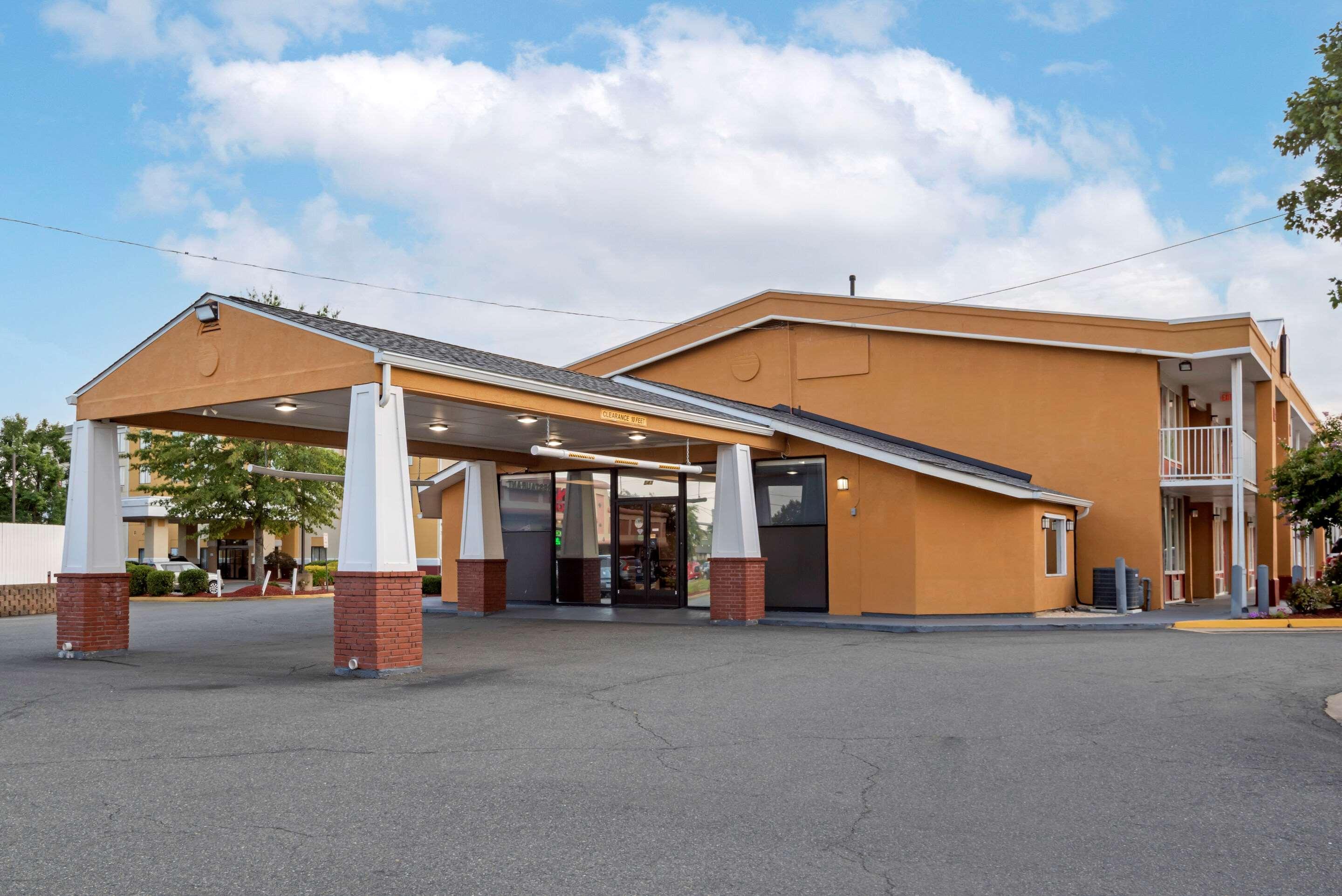 Quality Inn Fredericksburg Near Historic Downtown Dış mekan fotoğraf
