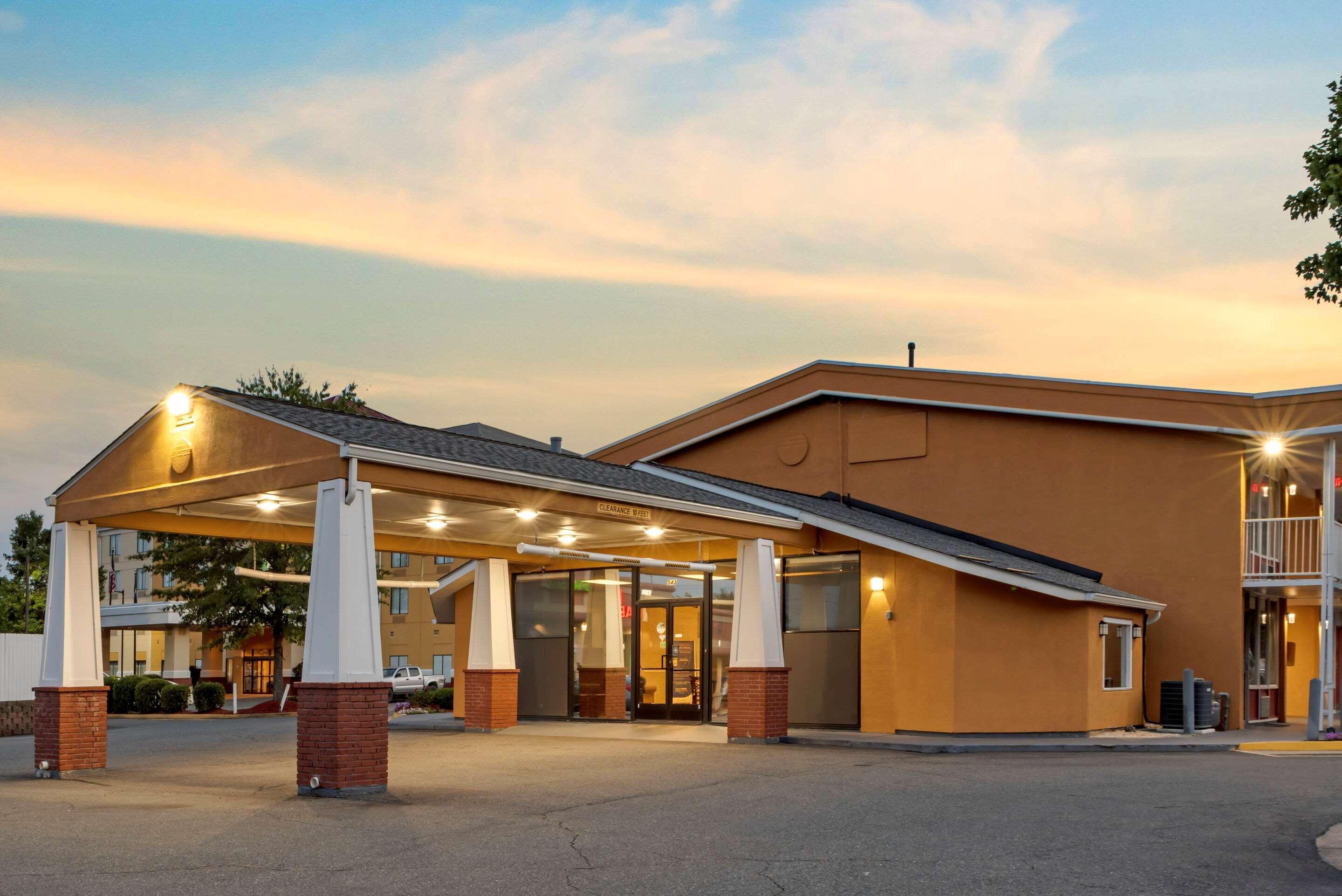 Quality Inn Fredericksburg Near Historic Downtown Dış mekan fotoğraf